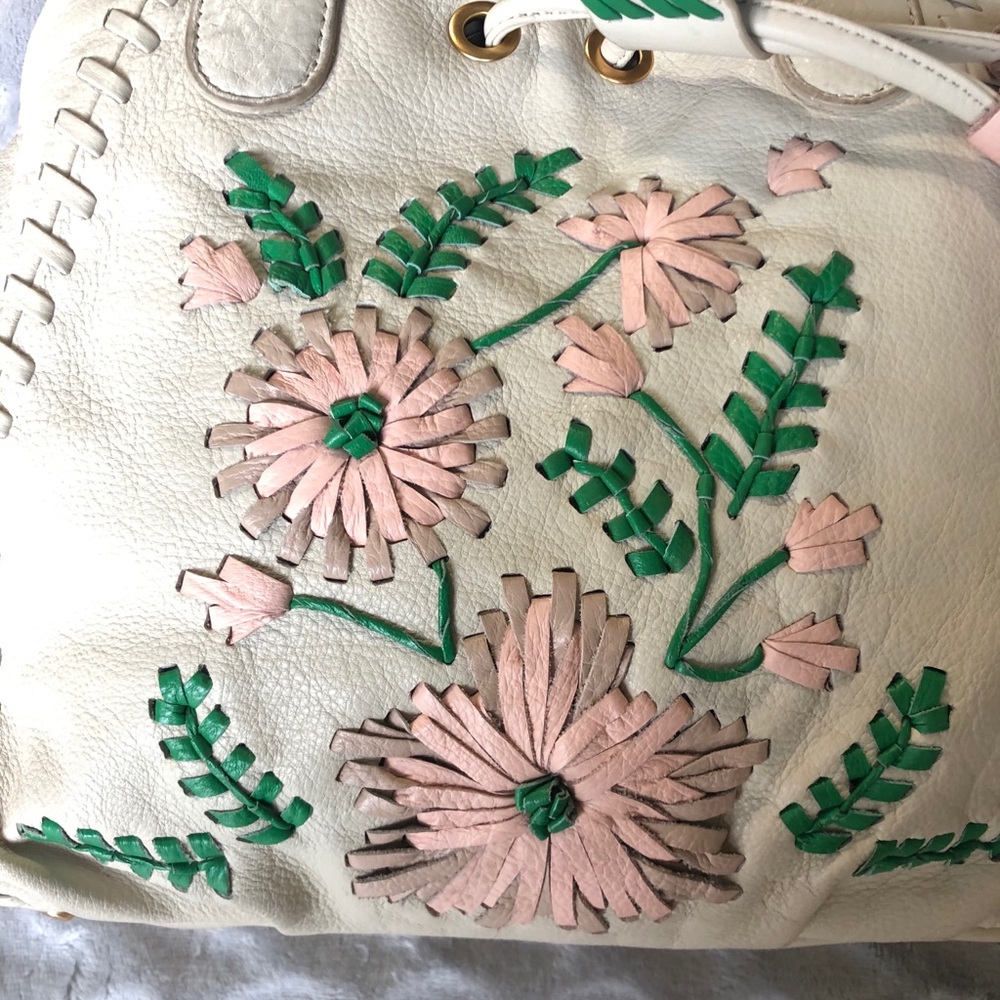 Isabella Fiore (Authentic) cream floral leather bag - Picture 6 of 14